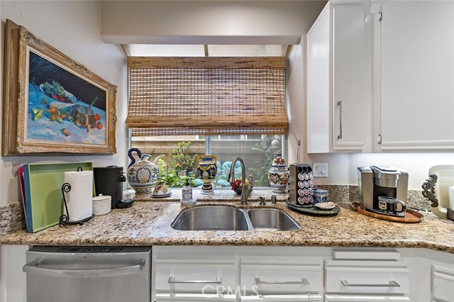 Detail Gallery Image 12 of 40 For 24 Hillgate Place, Aliso Viejo,  CA 92656 - 2 Beds | 2/1 Baths