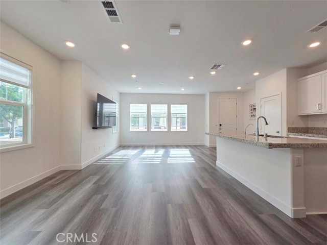 Detail Gallery Image 3 of 24 For 12060 Turnleaf Ave, Whittier,  CA 90602 - 4 Beds | 3 Baths