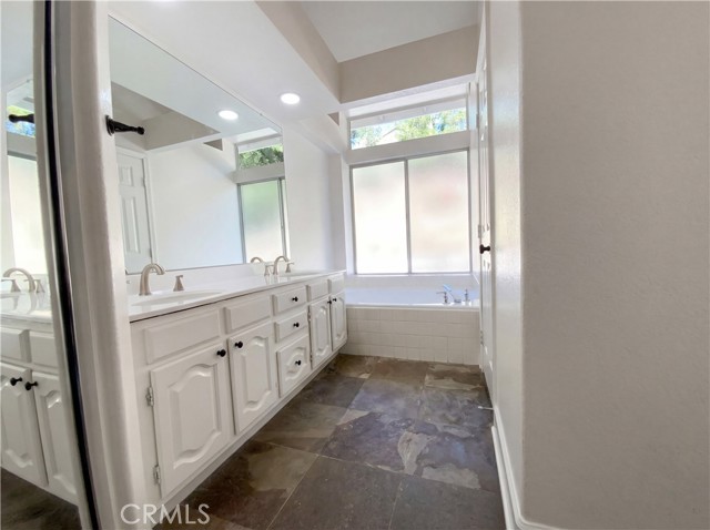 Detail Gallery Image 22 of 42 For 3303 Deaver, Corona,  CA 92882 - 3 Beds | 3 Baths
