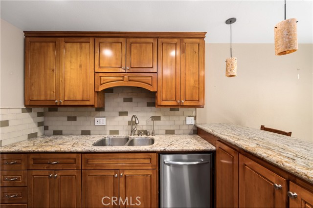 Detail Gallery Image 17 of 36 For 5497 E Willow Woods Ln #C,  Anaheim,  CA 92807 - 3 Beds | 1/1 Baths