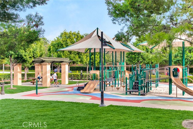 34 Somerton, Irvine CA: https://media.crmls.org/medias/e28b9d79-ef12-4992-ac30-8a2234b1a8fb.jpg