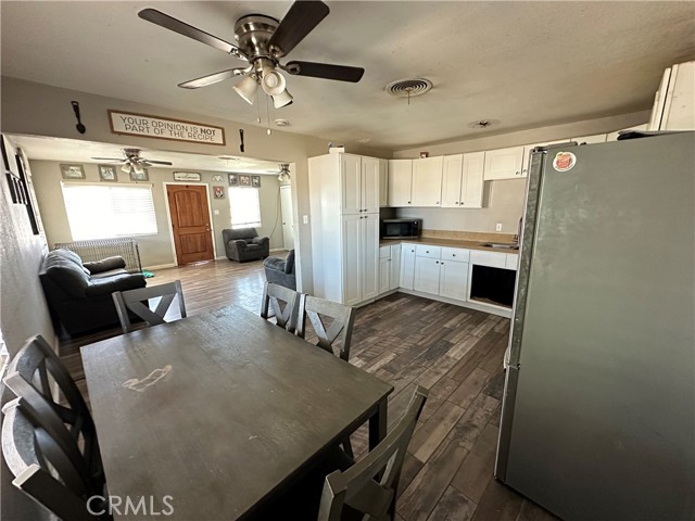 Detail Gallery Image 7 of 22 For 565 N Broadway, Blythe,  CA 92225 - 4 Beds | 2 Baths