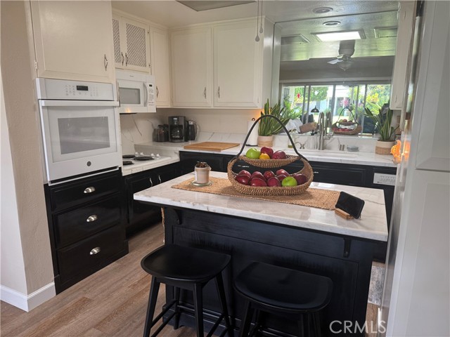 1502 Golden Rain Rd. M2-46D, Seal Beach CA: https://media.crmls.org/medias/e28d3941-2971-495b-b648-9ff9a58f9e0d.jpg