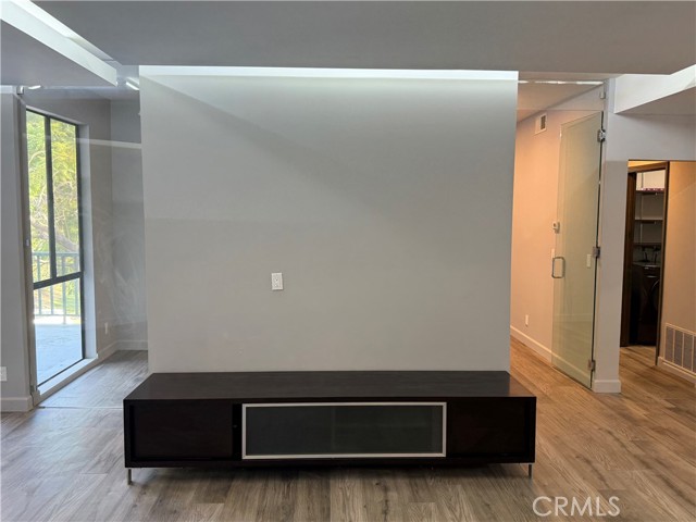 Detail Gallery Image 22 of 33 For 4200 via Arbolada #120,  Los Angeles,  CA 90042 - 2 Beds | 2 Baths