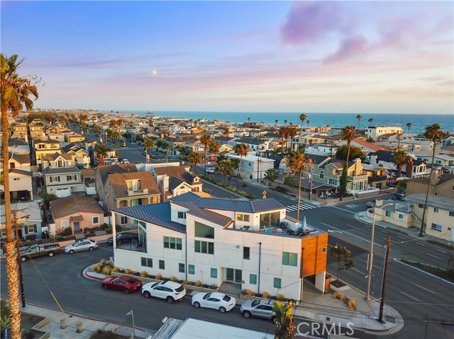 4405 Channel Place, Newport Beach CA: https://media.crmls.org/medias/e28e5440-4474-4b0d-ae3d-9e9282c3a3a6.jpg