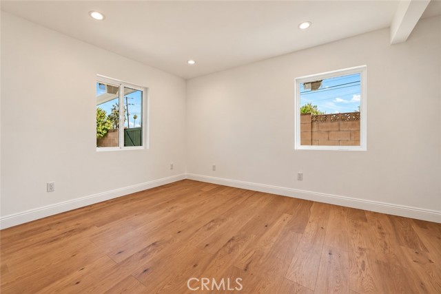 21001 Gault Street photo 20