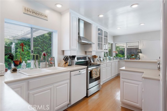 Spacious, updated kitchen