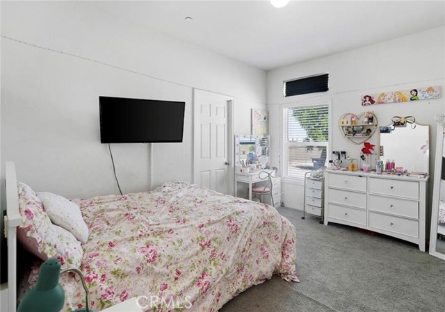 18583 Seaton Avenue, Perris CA: https://media.crmls.org/medias/e290db55-ca18-4c19-8c31-6d98c0d9db8b.jpg