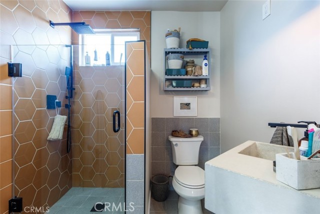 5639 Stoll Drive, Highland Park (los Angeles), CA, 90042 5639 Stoll Drive, Highland Park (los Angeles), CA, 90042