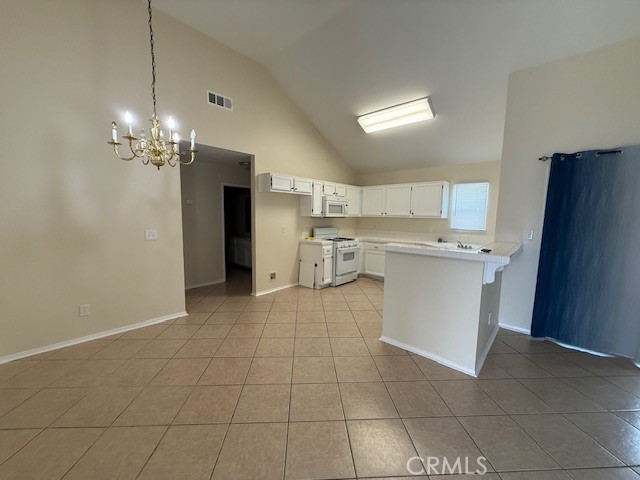 Detail Gallery Image 5 of 14 For 5696 New Pine Ave, San Bernardino,  CA 92407 - 3 Beds | 2 Baths