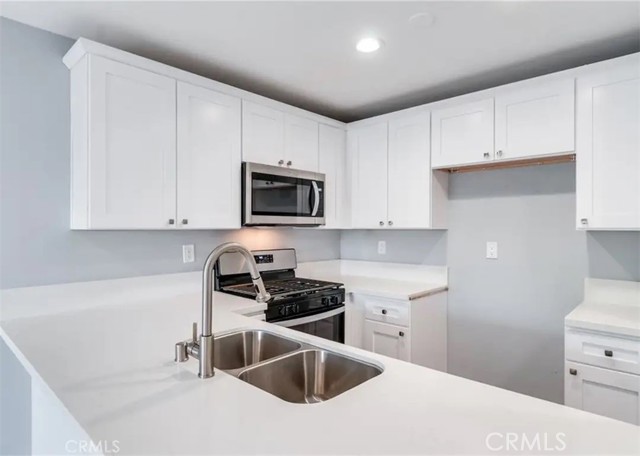 Detail Gallery Image 13 of 29 For 450 E 4th #221,  Santa Ana,  CA 92701 - 1 Beds | 1 Baths