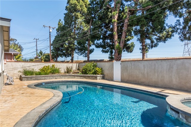 Detail Gallery Image 41 of 47 For 828 Stevely, Long Beach,  CA 90815 - 4 Beds | 2 Baths