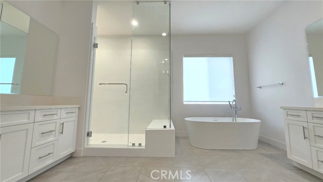 18431 Boulder blf, Silverado CA: https://media.crmls.org/medias/e292adb0-aacf-4c5a-b0d1-121e310573d1.jpg