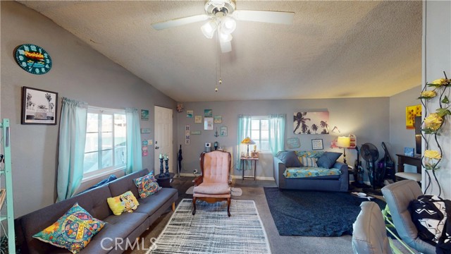 Detail Gallery Image 6 of 14 For 10550 Western #128,  Stanton,  CA 90680 - 2 Beds | 2 Baths