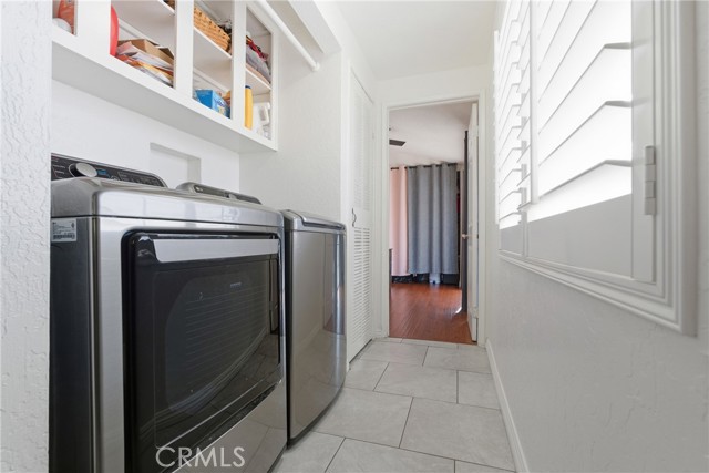 1602 Byron Court, Pomona CA: https://media.crmls.org/medias/e292c565-5cb3-43e9-90b4-5da1df49245d.jpg