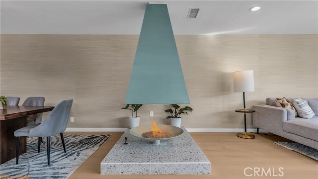 5240 E Lakeside Drive, Palm Springs CA: https://media.crmls.org/medias/e2939057-439a-46c0-b924-1725d767ae56.jpg
