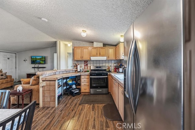 Detail Gallery Image 8 of 47 For 4769 Victor, Phelan,  CA 92371 - 3 Beds | 2 Baths