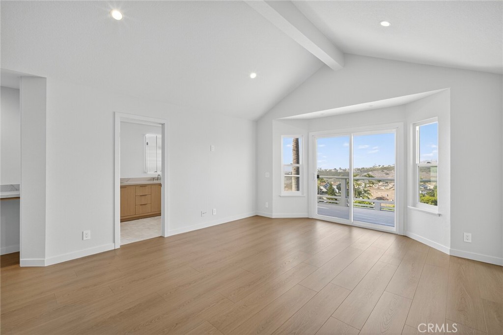 MLS #OC25245288 image #30