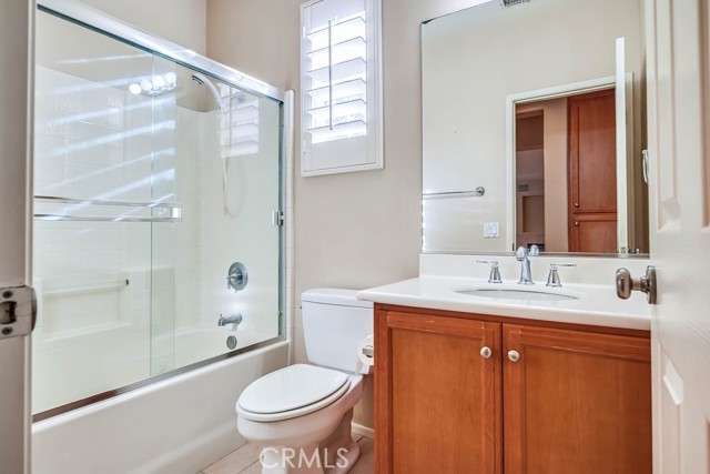 45 Olivehurst, Irvine CA: https://media.crmls.org/medias/e295949c-8cac-4100-9838-4eb6ca633497.jpg