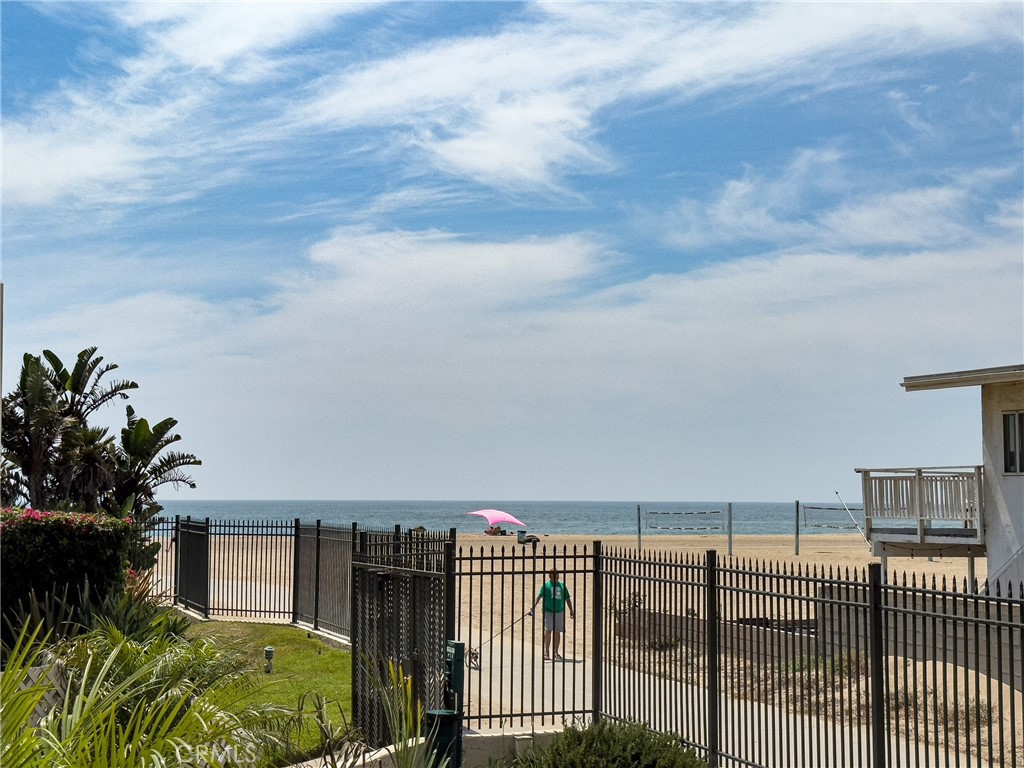 7301 Vista Del Mar Avenue #102B