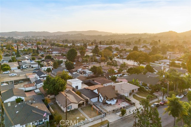 Detail Gallery Image 40 of 43 For 818 W 11th St, Pomona,  CA 91766 - 2 Beds | 2 Baths