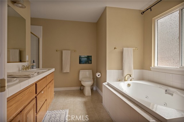 Detail Gallery Image 15 of 20 For 1419 Calgary, Lake Arrowhead,  CA 92352 - 3 Beds | 2/1 Baths
