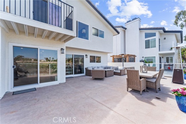 3208 Calle Grande, San Clemente CA: https://media.crmls.org/medias/e297493f-ef8a-48e8-bd6a-5db4992207f7.jpg
