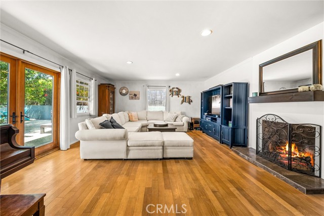 231 Salida Del Sol, Santa Barbara CA: https://media.crmls.org/medias/e2974e86-ec75-4f52-8a50-3565a99d1871.jpg