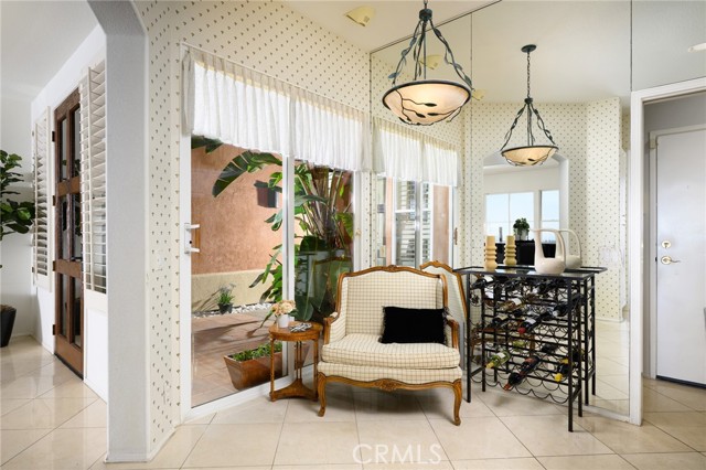 11 Classico Drive, Newport Coast CA: https://media.crmls.org/medias/e2975715-531f-48dd-bd8e-dfc914e53bd3.jpg