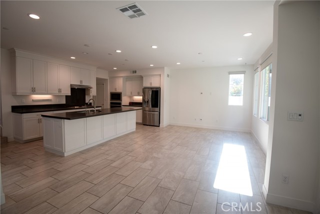 167 Tenor, Irvine CA: https://media.crmls.org/medias/e2981d69-caf9-4ff0-9970-e2f42cc29e27.jpg