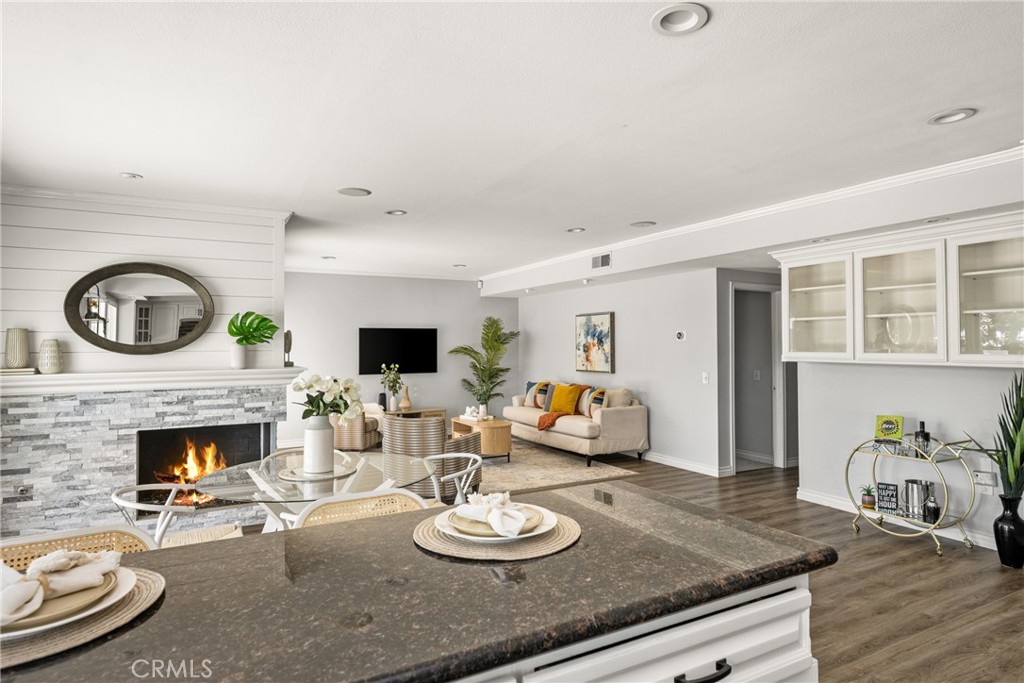 E2986313 7a7a 4816 927d 962f47d57392