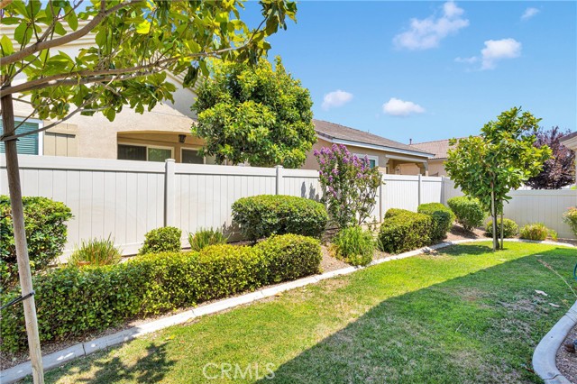 10065 Wilmington Lane, Apple Valley CA: https://media.crmls.org/medias/e2989a67-d546-4eb3-8fea-dd07c59411b3.jpg
