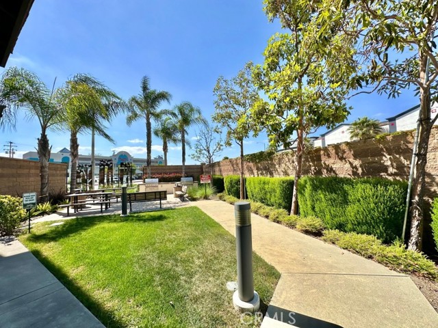 11821 E Solana Place, Cerritos CA: https://media.crmls.org/medias/e298c3f3-cc2d-46b4-a6b3-486cc5dbca25.jpg