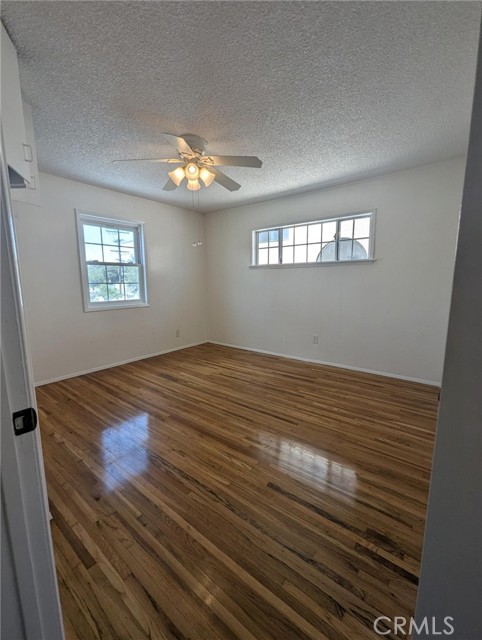 891 W Elberon Avenue, San Pedro CA: https://media.crmls.org/medias/e298f173-1098-453e-86f4-b628c111eb6f.jpg