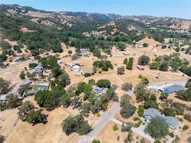 9575 Laurel Road, Atascadero CA: https://media.crmls.org/medias/e2991ee9-ab4b-4cac-8492-f7957af58391.jpg