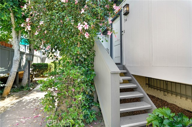 18550 Hatteras Street #36, Tarzana, CA, 91356 18550 Hatteras Street #36, Tarzana, CA, 91356