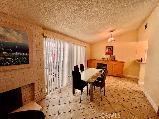 20637 Bryant Street, Winnetka CA: https://media.crmls.org/medias/e2994357-f4f2-44cb-b83d-f4fe6209c731.jpg