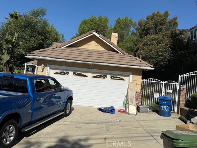 9233 Wheatland Avenue photo 2