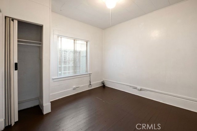 30 Dudley Ave, Venice CA: https://media.crmls.org/medias/e29ac20e-c439-4655-a714-cac55a7b93c5.jpg
