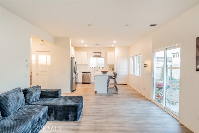 Detail Gallery Image 12 of 41 For 2003 Renata Dr, Perris,  CA 92571 - 4 Beds | 3 Baths