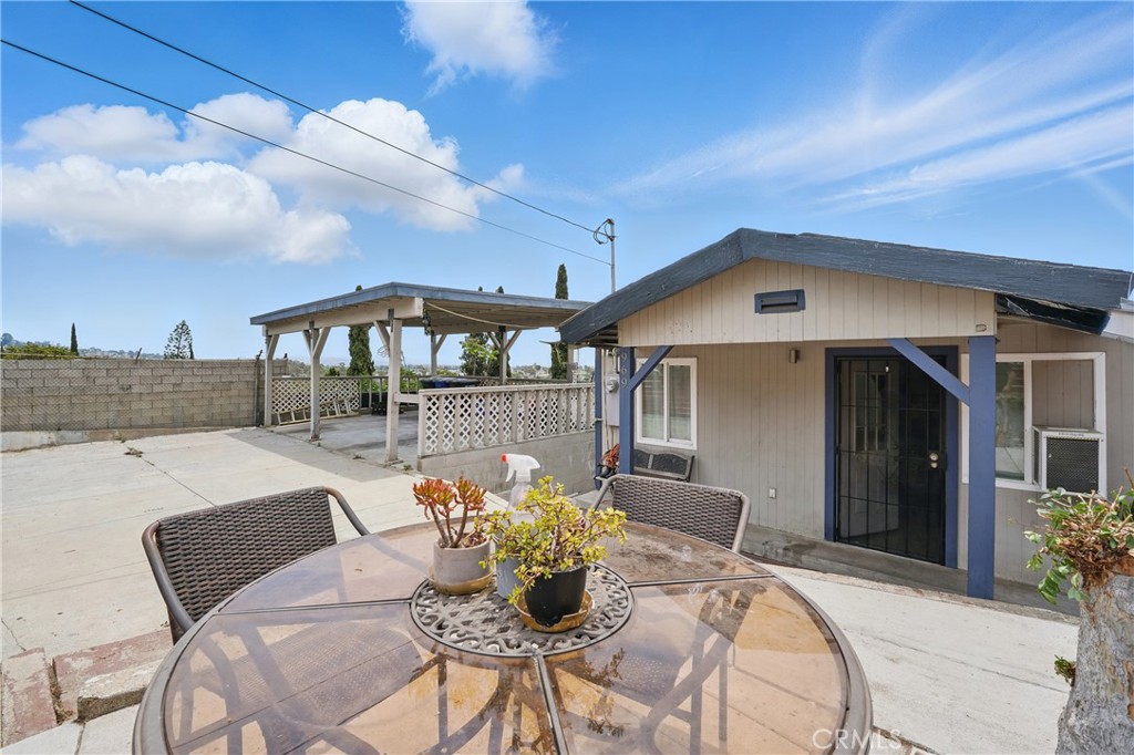 969 Van Pelt Ave