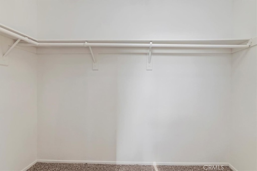 https://media.crmls.org/medias/e29c8939-d65b-447a-b3c3-9a77feb19e3d.jpg?preset=X-Large