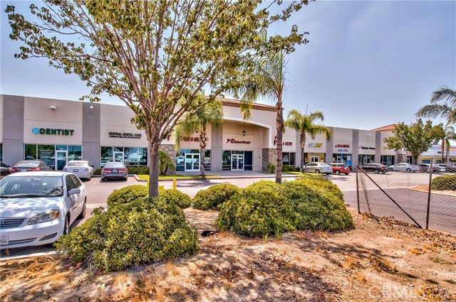 13641 Central Avenue, Chino, California 91710, ,Commercial Lease,For Rent,13641 Central Avenue,CRIV25134593