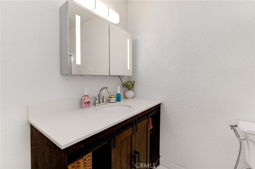 11305 Avenida De Los Lobos - photo 17