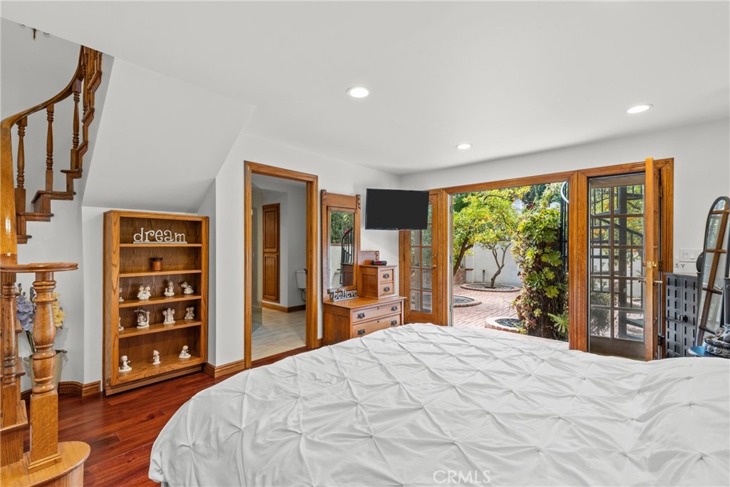 4009 Beverly Glen BoulevardSherman Oaks img 17