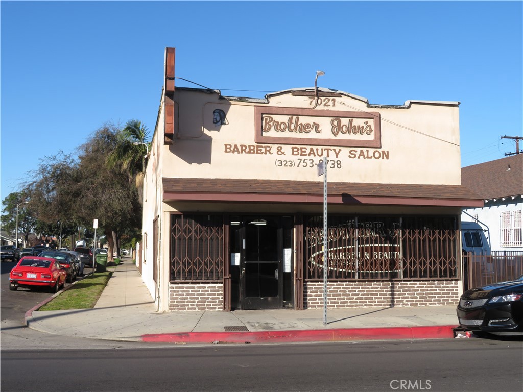 7021 S San Pedro Street, Los Angeles, CA 90003