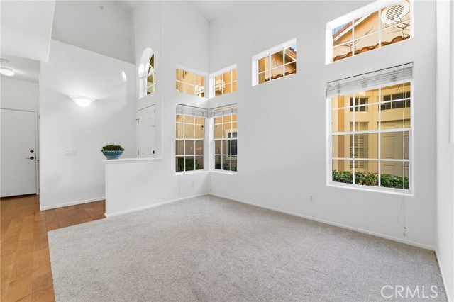 Detail Gallery Image 15 of 32 For 4933 Santo, Oak Park,  CA 91377 - 3 Beds | 2/1 Baths