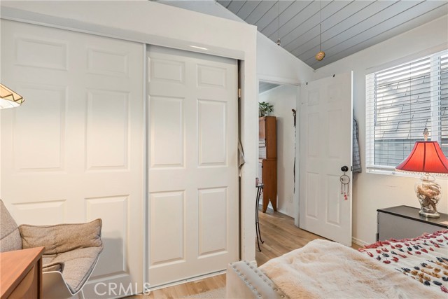 Detail Gallery Image 13 of 32 For 10799 Sherman Grove Ave #82,  Sunland,  CA 91040 - 1 Beds | 1 Baths