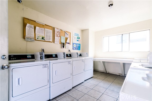 Detail Gallery Image 18 of 24 For 719 N Eucalyptus Ave 9c,  Inglewood,  CA 90302 - 2 Beds | 1/1 Baths