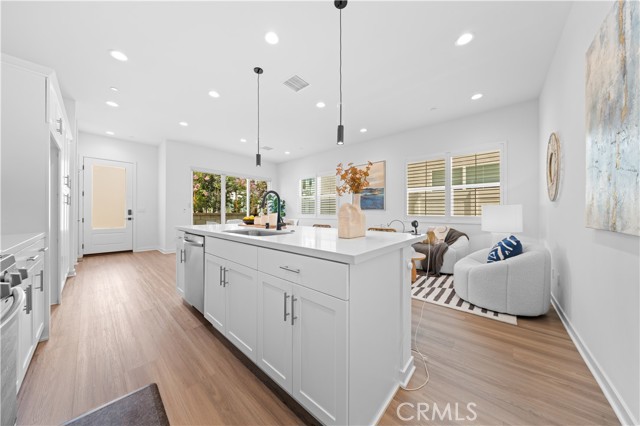 Detail Gallery Image 11 of 47 For 4440 S Forsyth Paseo, Ontario,  CA 91762 - 3 Beds | 2/1 Baths